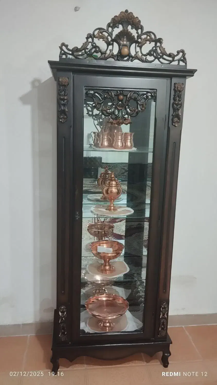 بوفه به رنگ قهوه ی|بوفه، ویترین، کنسول|نوشهر, |دیوار