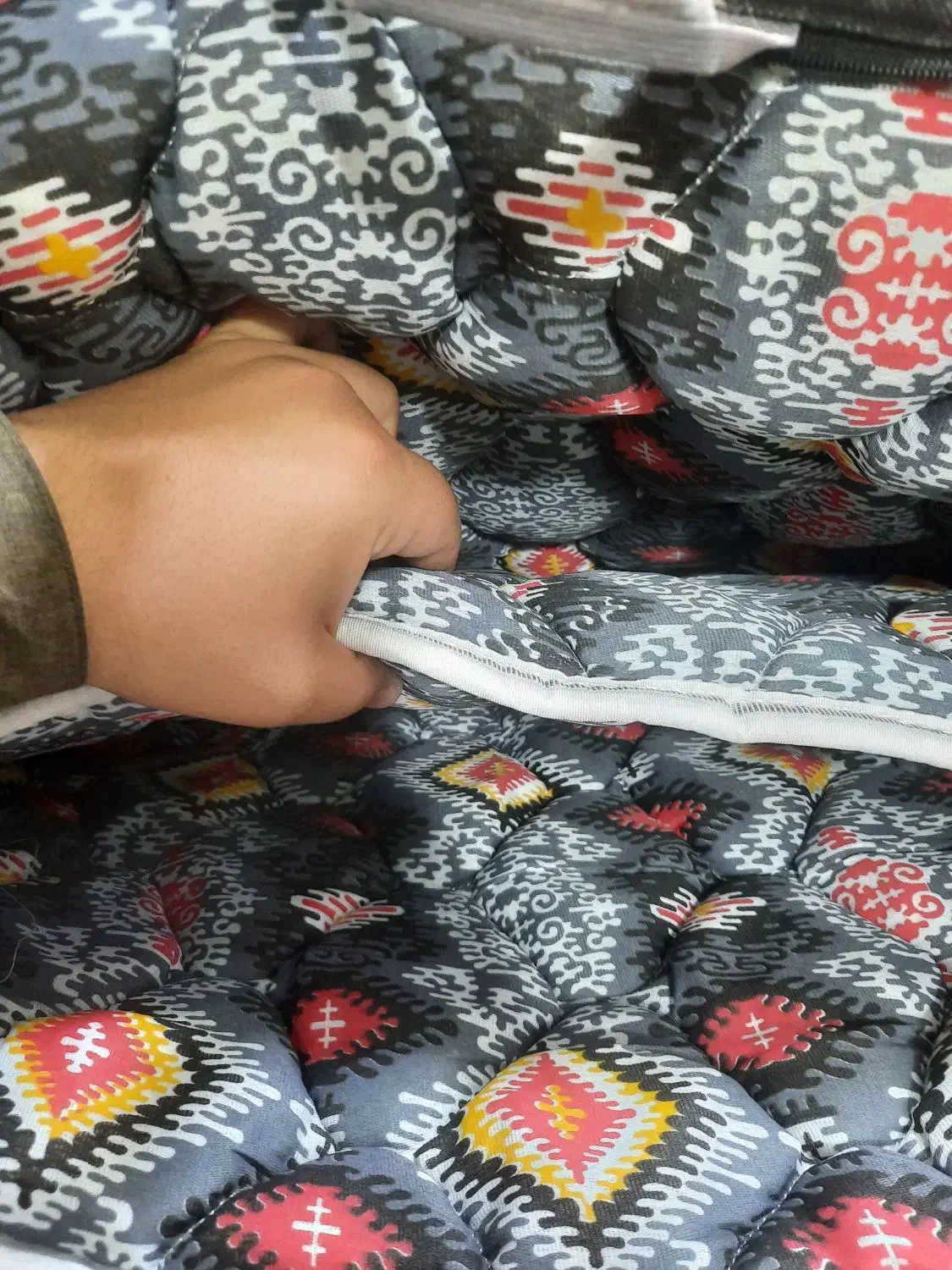 تشک مهمان مسافرتی یکنفره سایز ۸۷×۱۸۵|رختخواب، بالش، پتو|مشهد, سعد آباد|دیوار