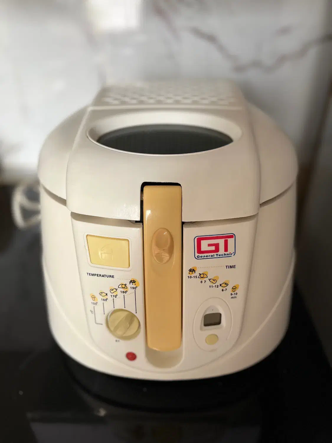 سرخکن نو با جعبه|اجاق گاز و لوازم برقی پخت‌وپز|رشت, پل تالشان|دیوار