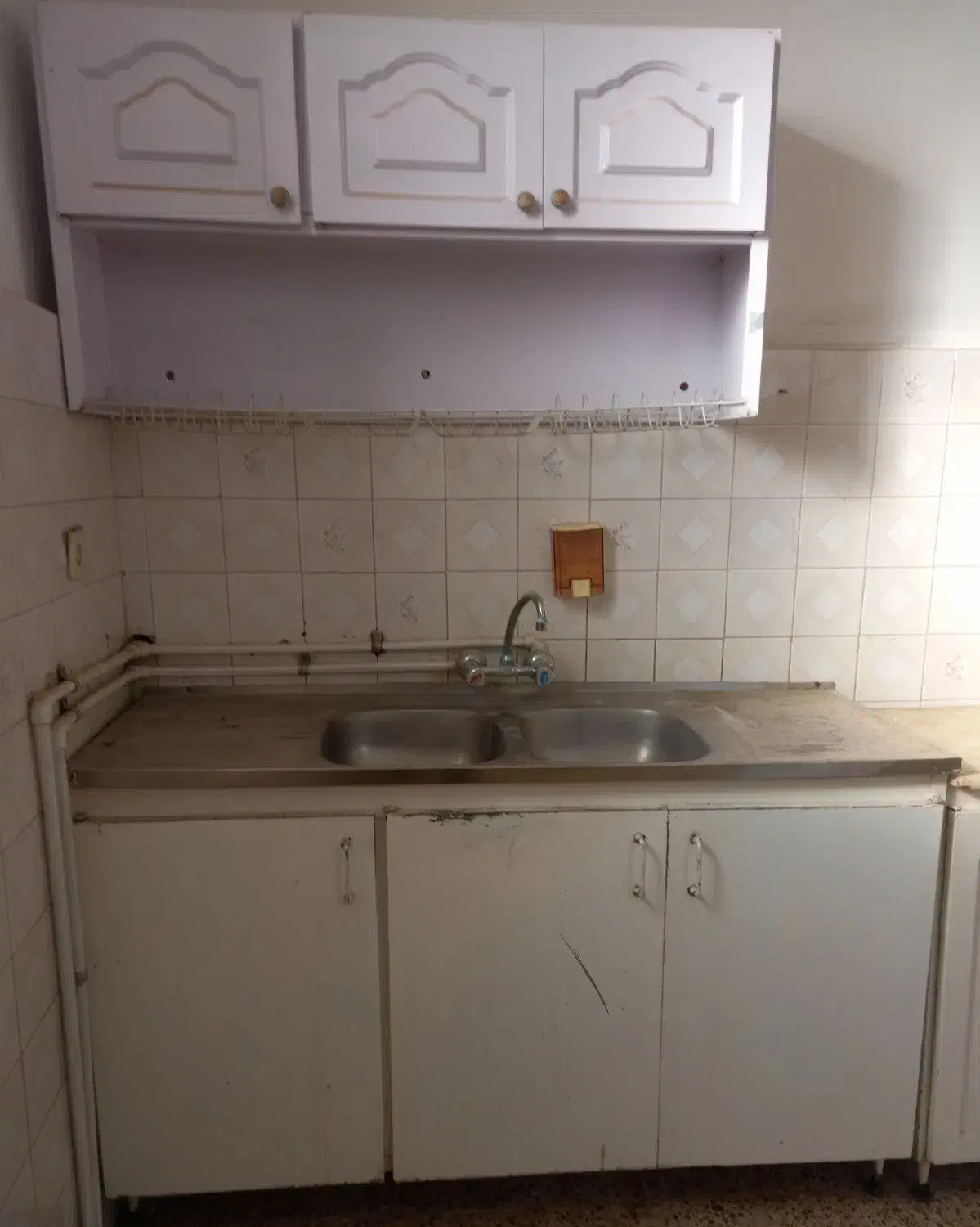 کابینت و سینک ظرفشویی|مصالح و تجهیزات ساختمان|پیشوا, |دیوار