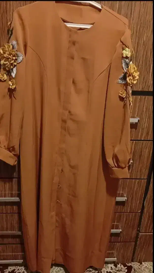 مانتو|لباس|چناران, |دیوار