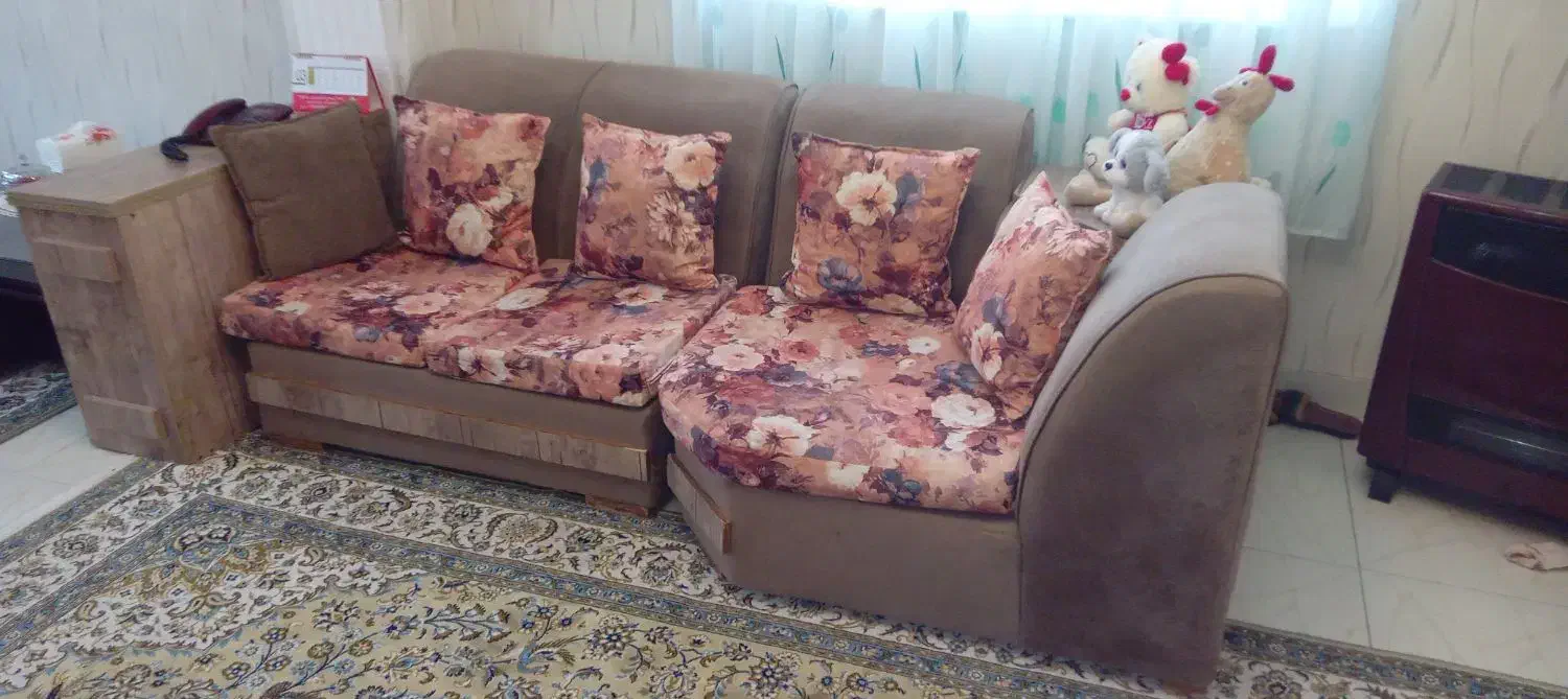 راحتی ومیز نهارخوری ومیز تلویزیون|مبلمان خانگی و میز عسلی|رشت, رودبارتان|دیوار