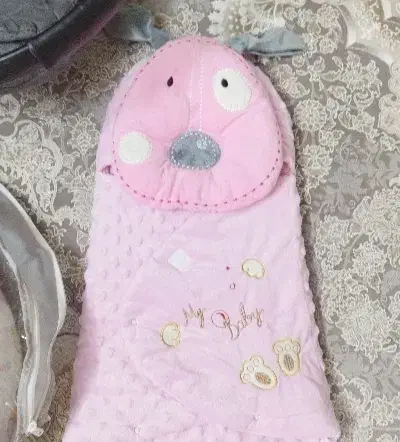 قنداق نوزاد بهمراه بالشت|اسباب و اثاث بچه|قرچک, مهدیه|دیوار