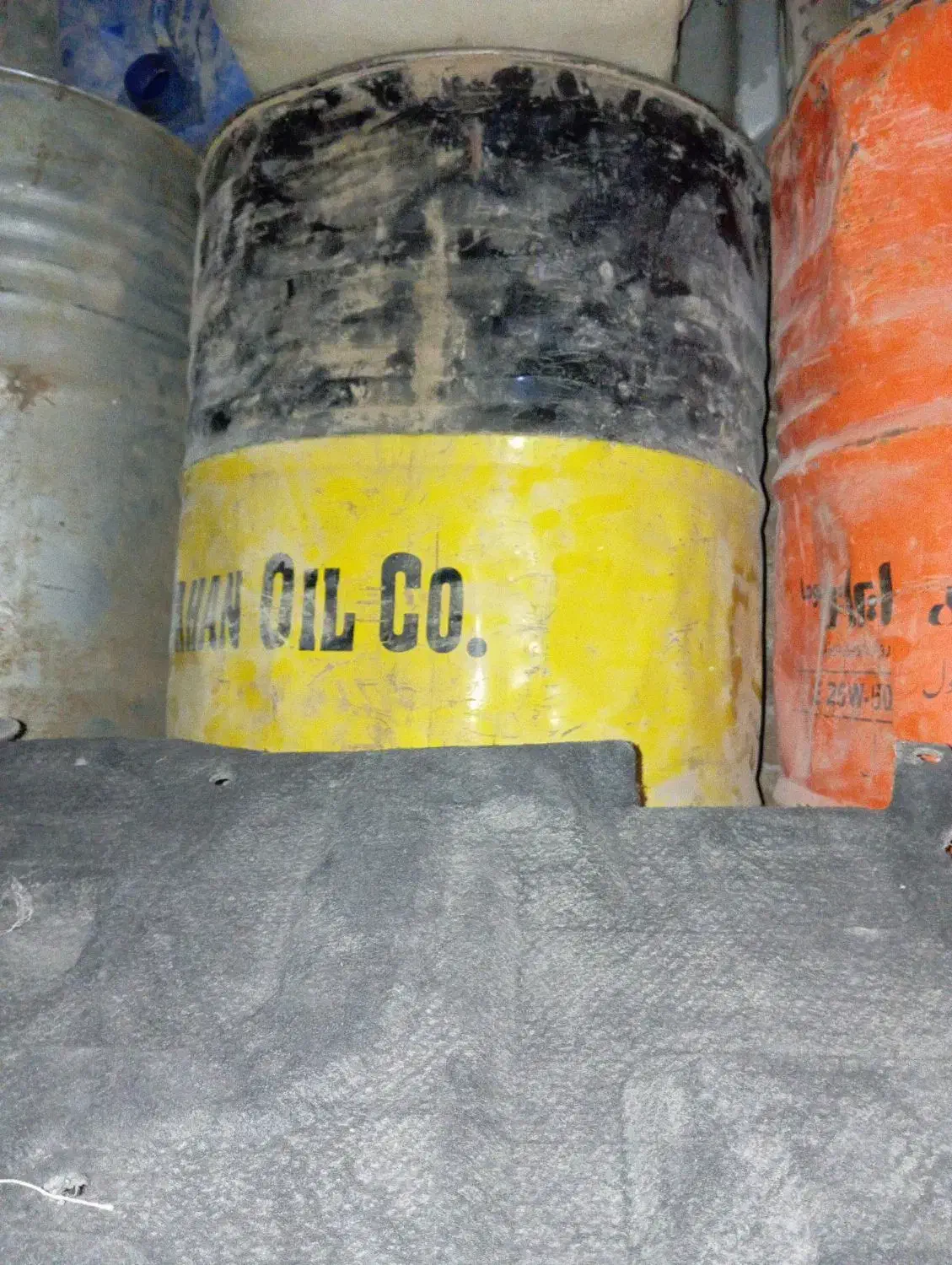 بشکه و 20لیتری|مصالح و تجهیزات ساختمان|فریمان, |دیوار