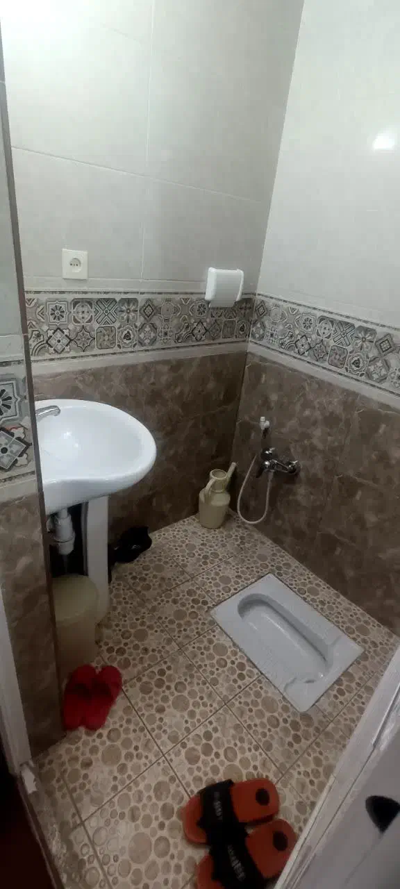 (( واحد ۱۱۰ متری دو خواب تمیز ماشین رو مفتح غربی))|اجارهٔ خانه و ویلا|اصفهان, گرکان|دیوار