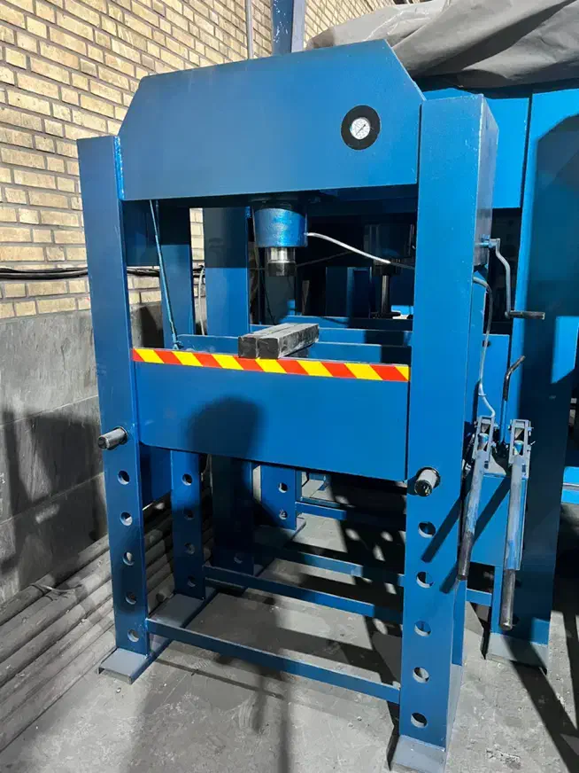 پرس ۶۰ تن )(ودستی )|ماشین‌آلات صنعتی|تهران, وردآورد|دیوار