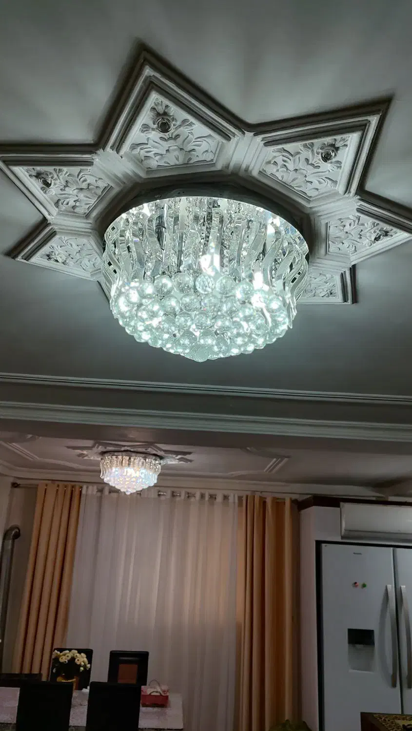 دوعددلوستر به همراه دیوارکوب|لوستر و چراغ آویز|رشت, چمارسرا|دیوار