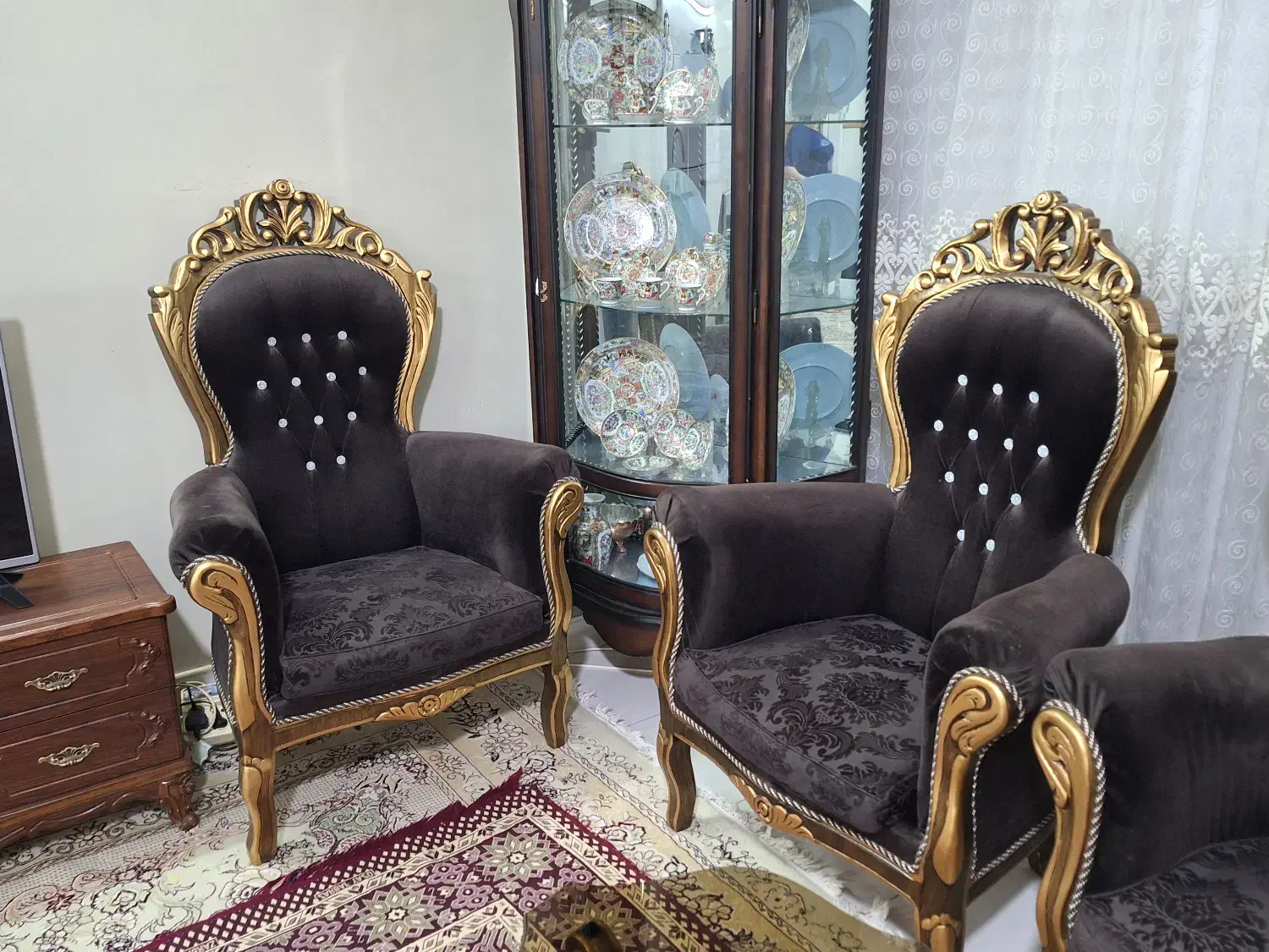 مبلمان سلطنتی|مبلمان خانگی و میز عسلی|اصفهان, آهنگران|دیوار