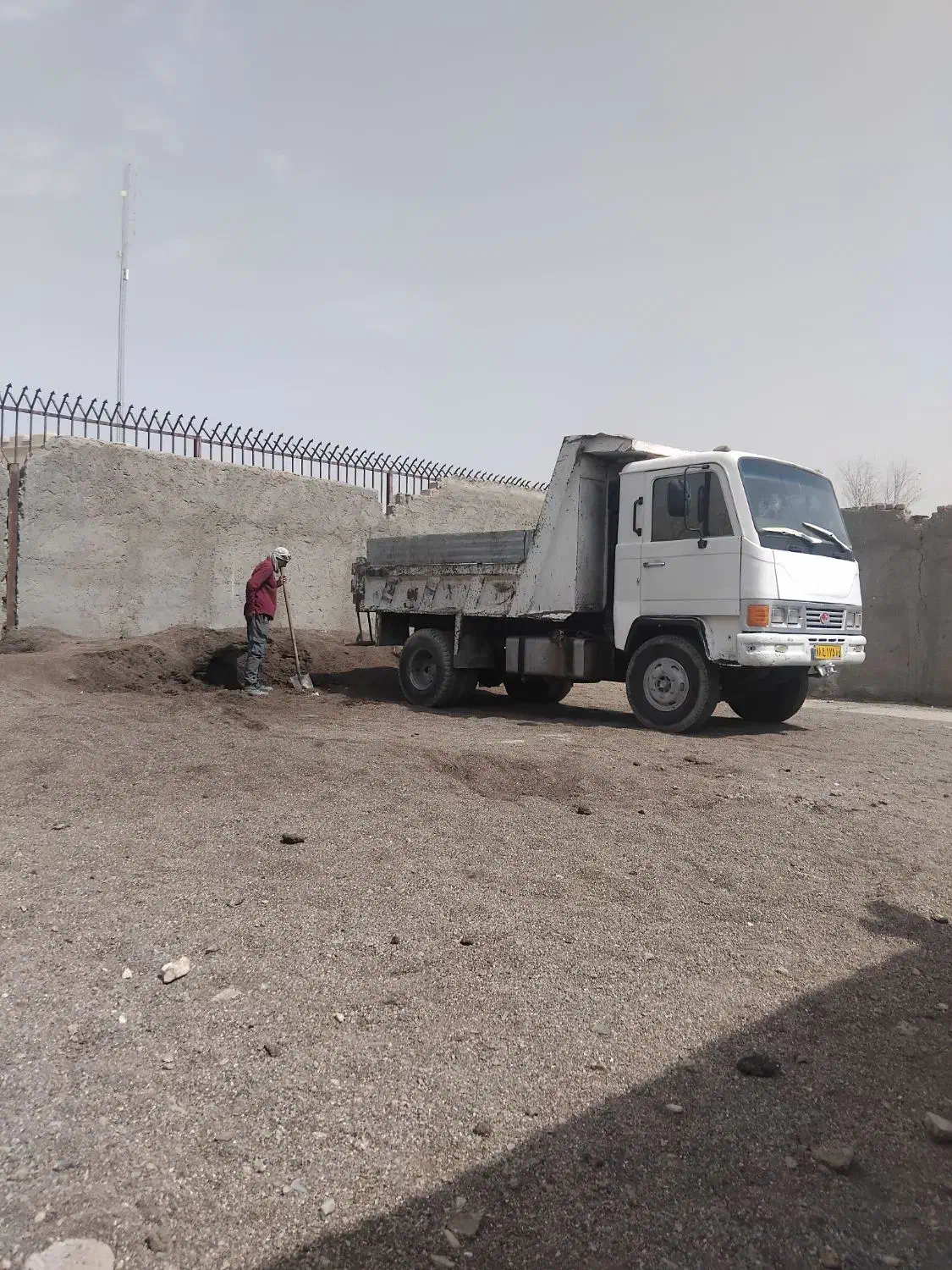 حمل نخاله ماسه شن خاک مل ریگ خاوراتاق بزرگ لبه دار|خدمات حمل و نقل|زابل, |دیوار
