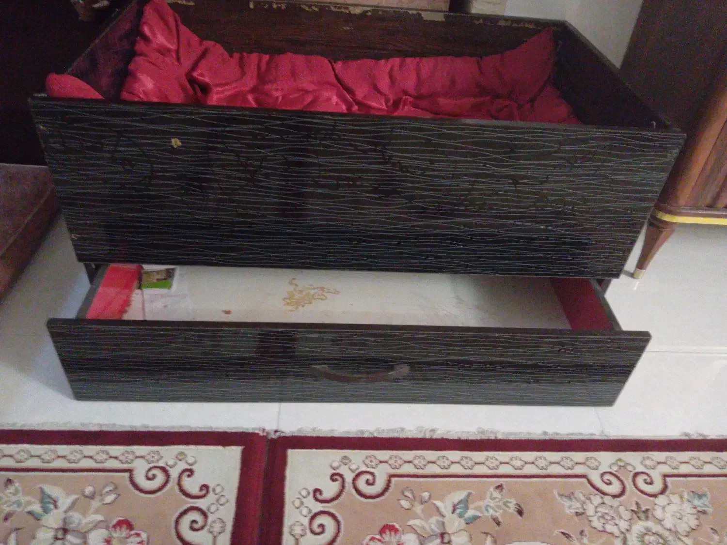 وسایل منزل|تخت و صندلی بچه|یزد, |دیوار