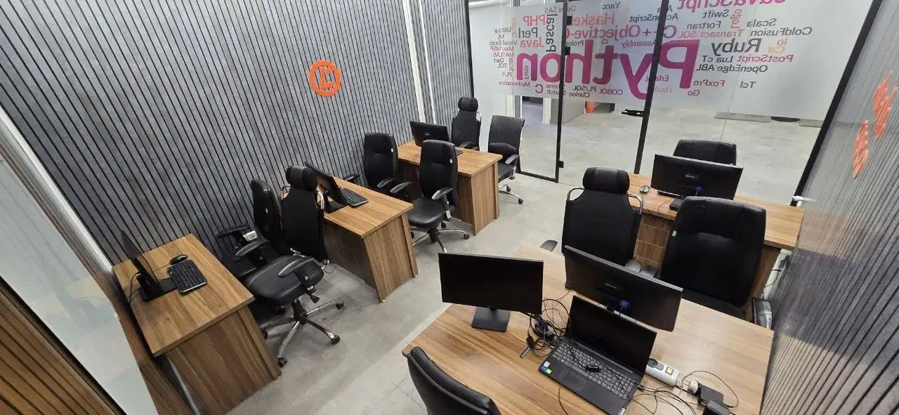 اجاره فضای آموزشی|اجارهٔ کوتاهمدت دفتر کار و فضای آموزشی|تهران, نیلوفر|دیوار