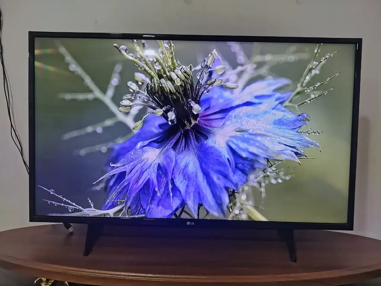 تلوزیون ال ای دی هوشمند ال جی 43اینچ کره ای اصل|تلویزیون و پروژکتور|نورآباد, |دیوار