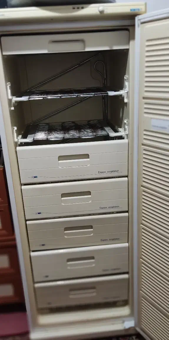 فریزر مارک kandyکمد بچه ودوعدد دراور با قیمت مناسب|حراج|ساوه, |دیوار