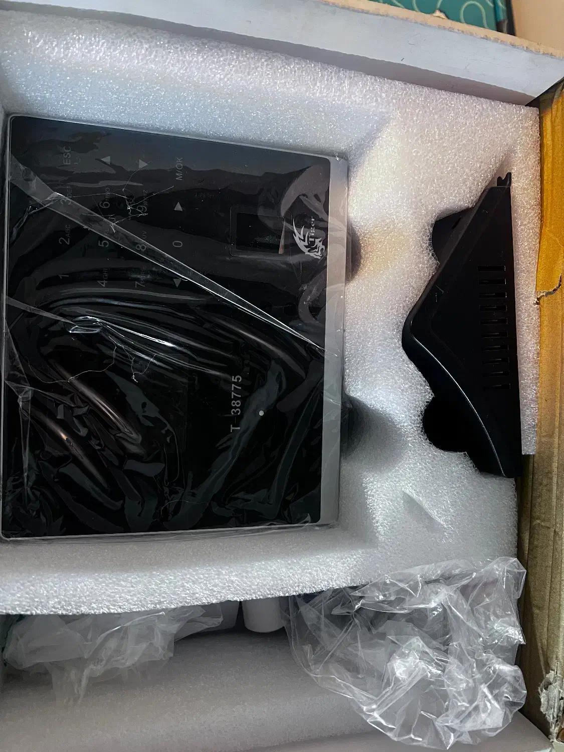 دستگاه حضورغیاب تایگر۳۸۷۷۵|دفتر کار|تهران, سنگلج (شاپور)|دیوار