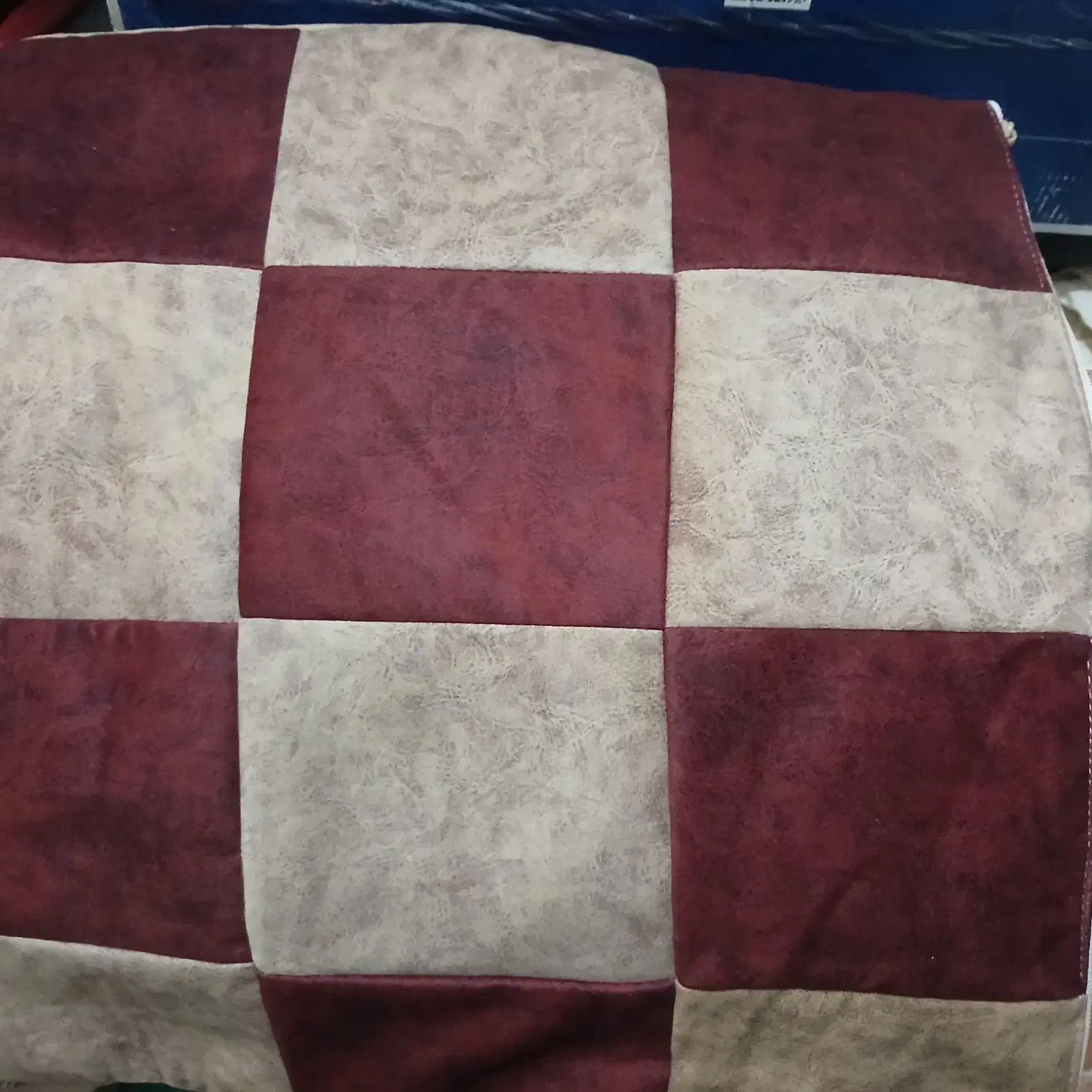 روبالشتی|رختخواب، بالش، پتو|سیرجان, |دیوار