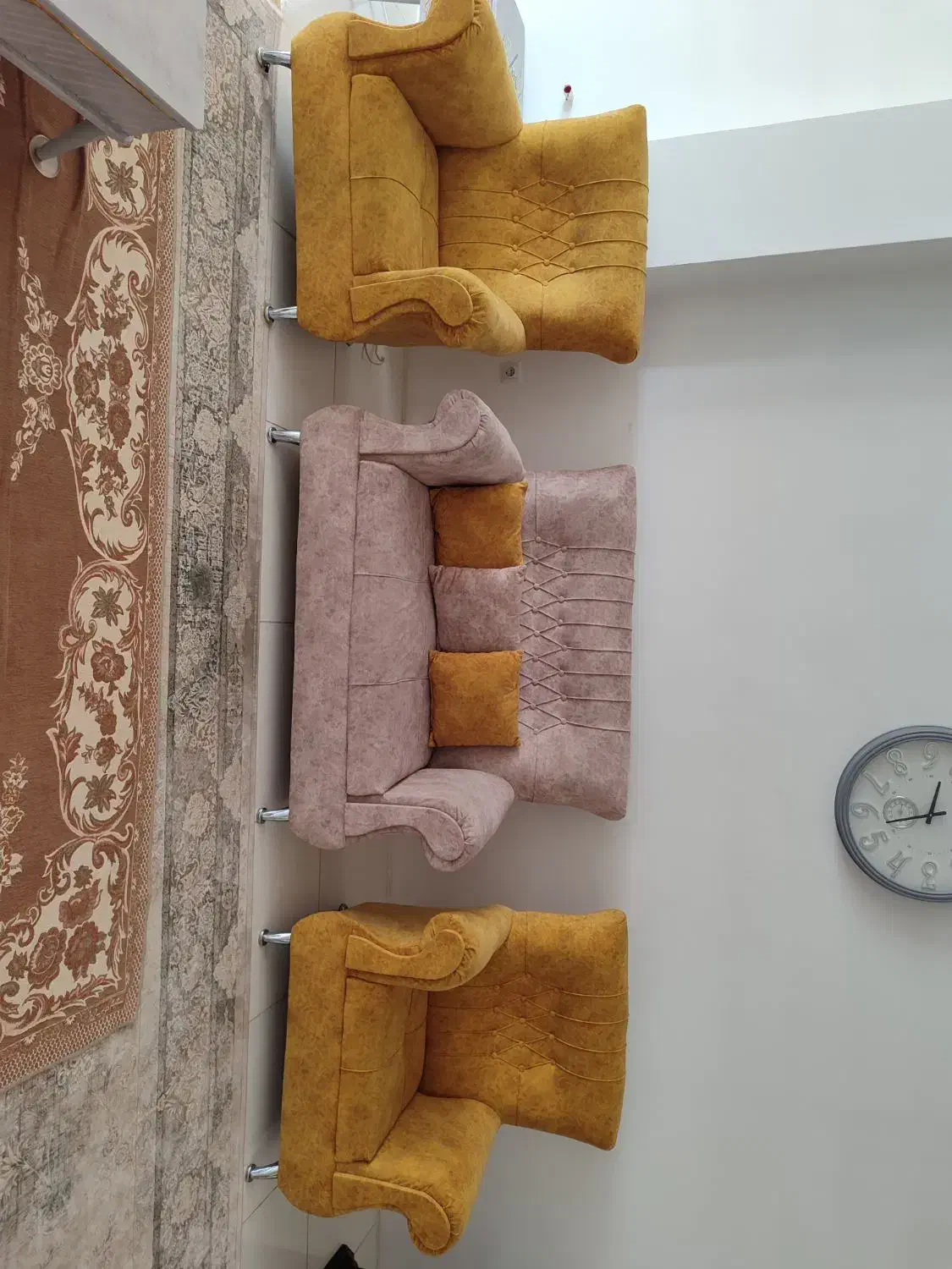 مبل ۷نفره و جلو مبلی ۴عدد و میر تلوزیون فقط۲۴تومن|مبلمان خانگی و میز عسلی|بجنورد, |دیوار