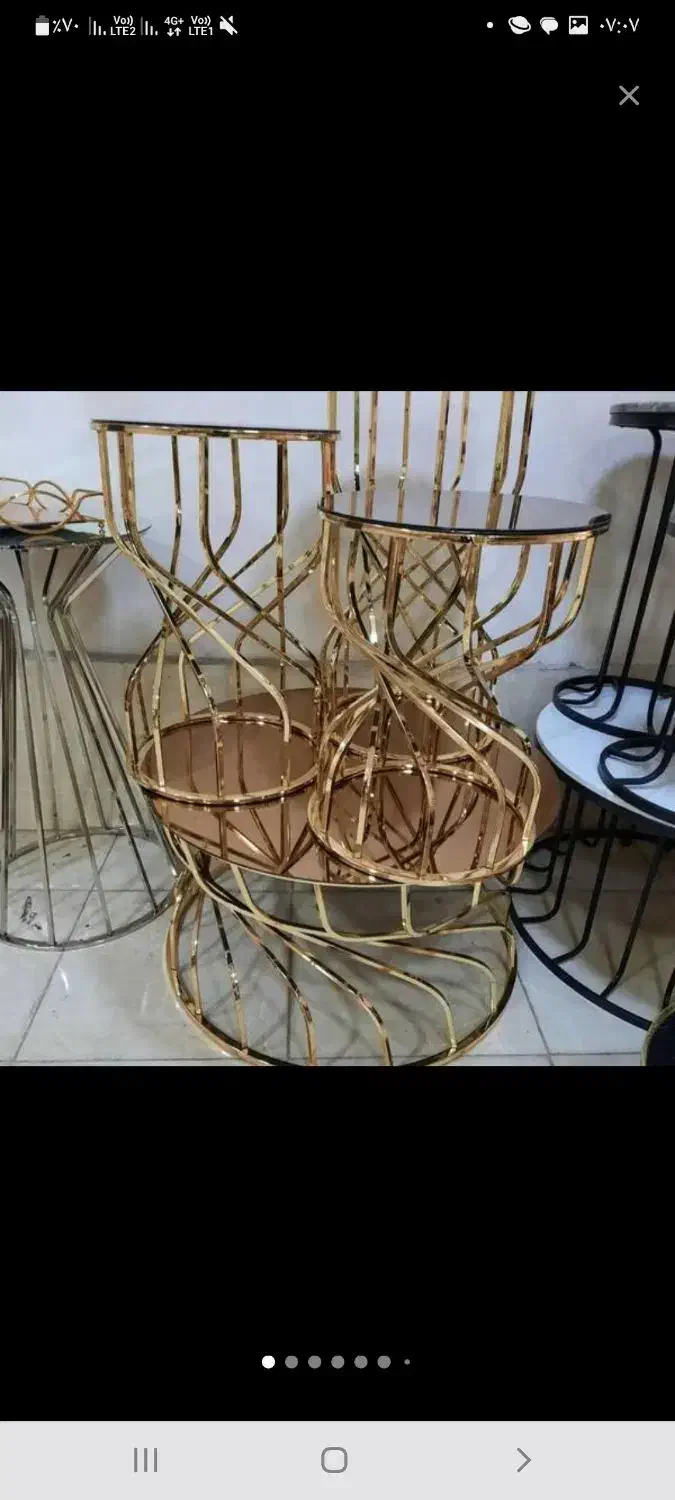 جلو مبلی فلزی با شیشه طلایی|مبلمان خانگی و میز عسلی|ملایر, |دیوار