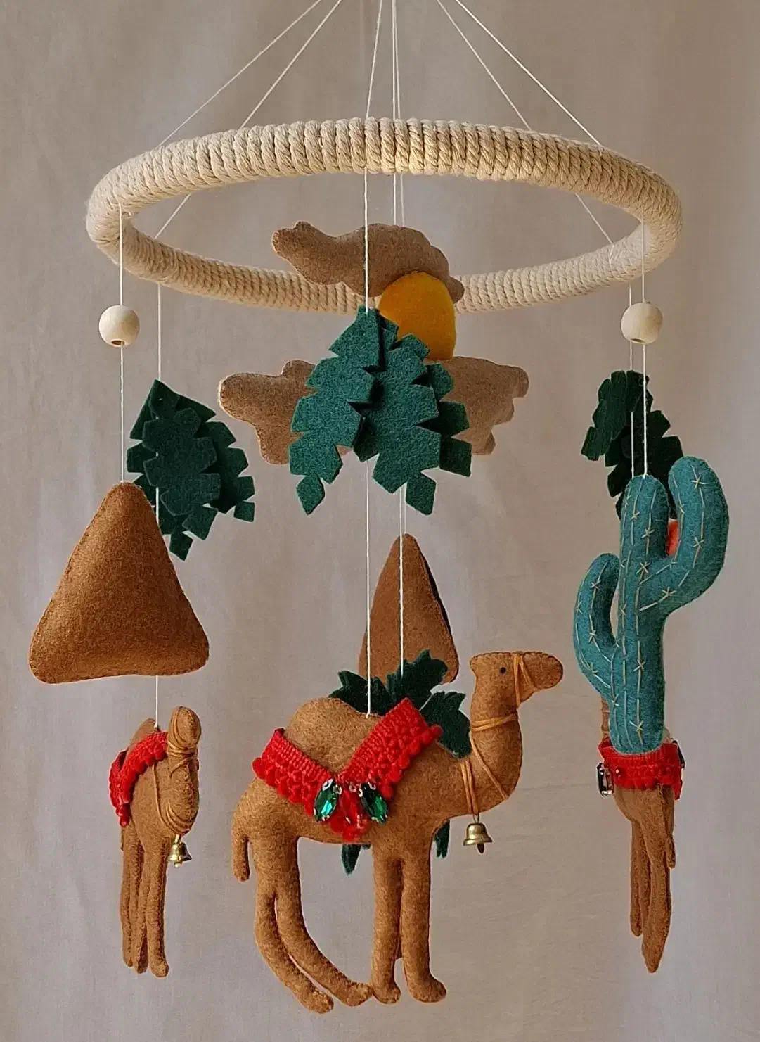 آویز تخت کودک بسیار خاص|اسباببازی|گلستان (تهران), |دیوار