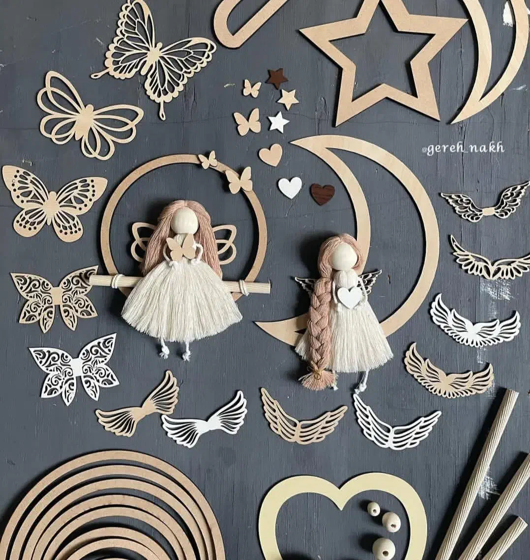 هنرم مکرمه است|کیف، کفش، کمربند|جم, |دیوار