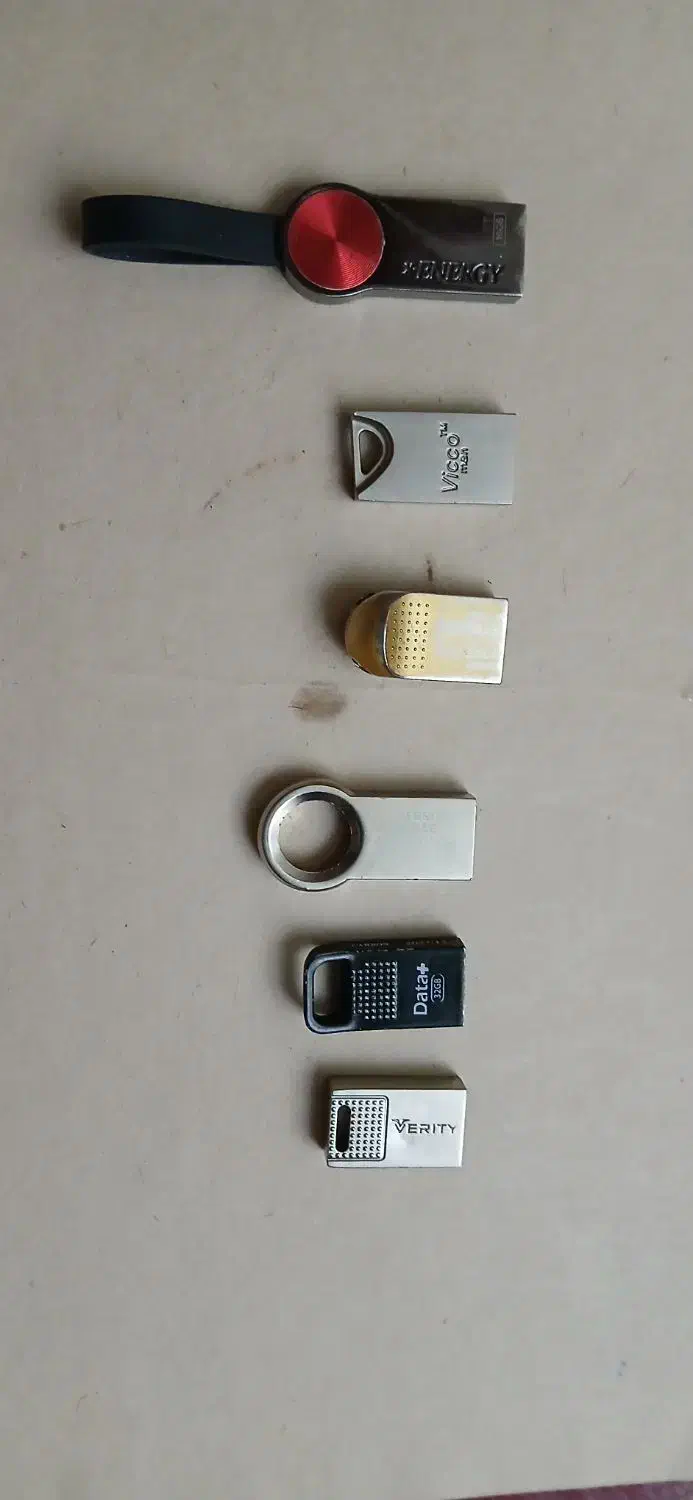 فلش مموری|قطعات و لوازم جانبی رایانه|بروجرد, |دیوار