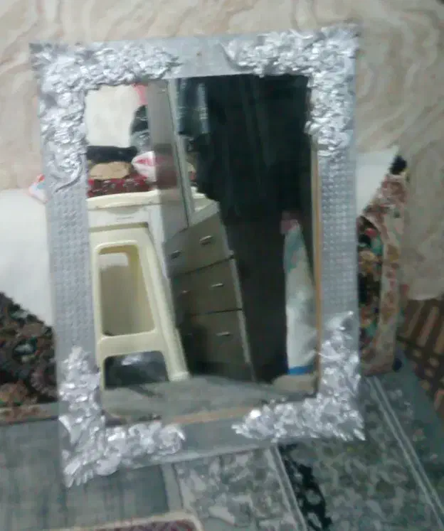 آینه|آینه|مشهد, طبرسی شمالی|دیوار