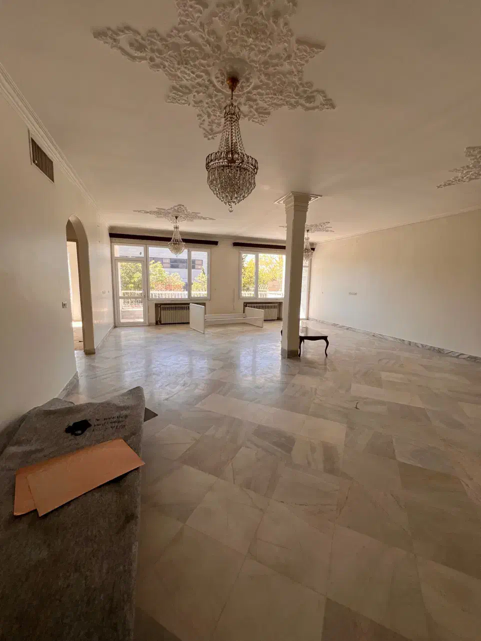 اجاره شهرک کارمندان ۲۲۰متر سه خواب|اجارهٔ آپارتمان|زنجان, |دیوار