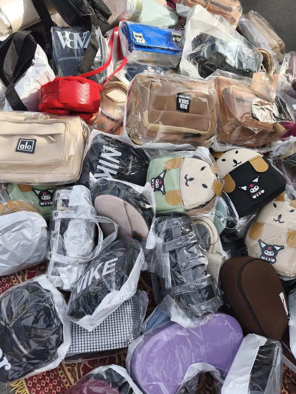 عمده کوله کیف دستی ..|کیف، کفش، کمربند|نسیم‌شهر, |دیوار