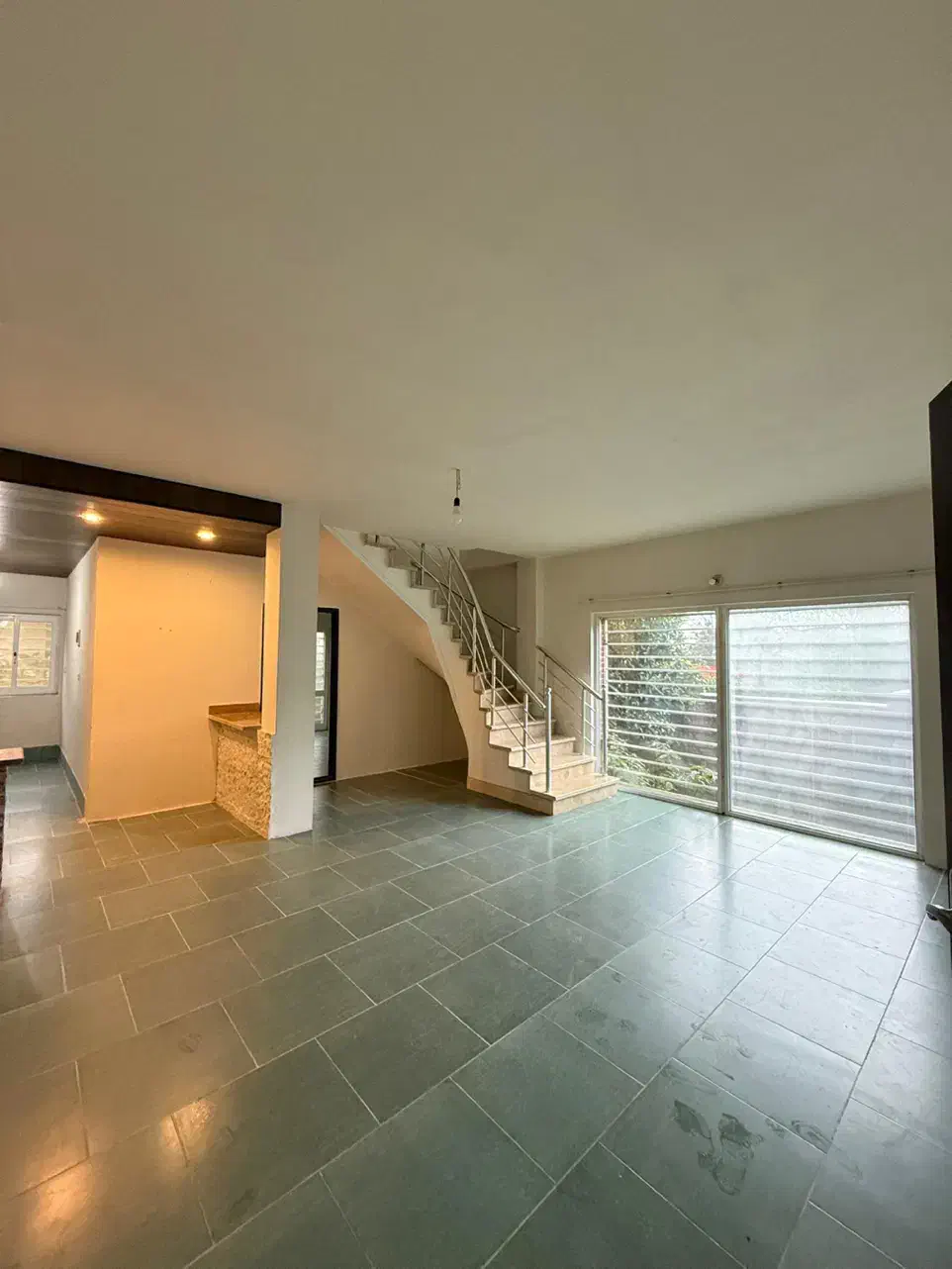 فروش ویلا باغ ۵۰۰متری چسبیده ب جنگل جنب نمک آبرود|فروش خانه و ویلا|هچیرود, |دیوار