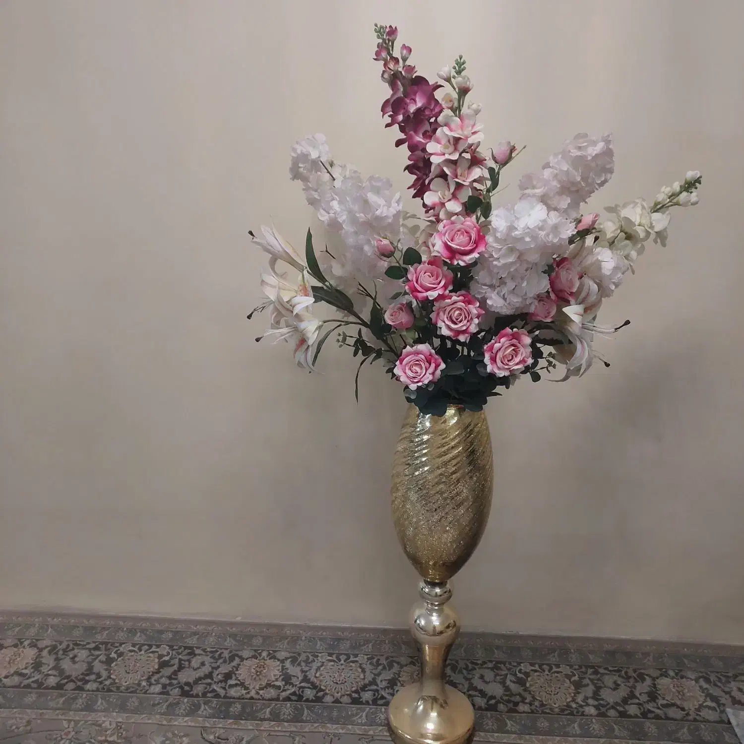 گل با گلدان|گل مصنوعی|تهران, سجاد|دیوار