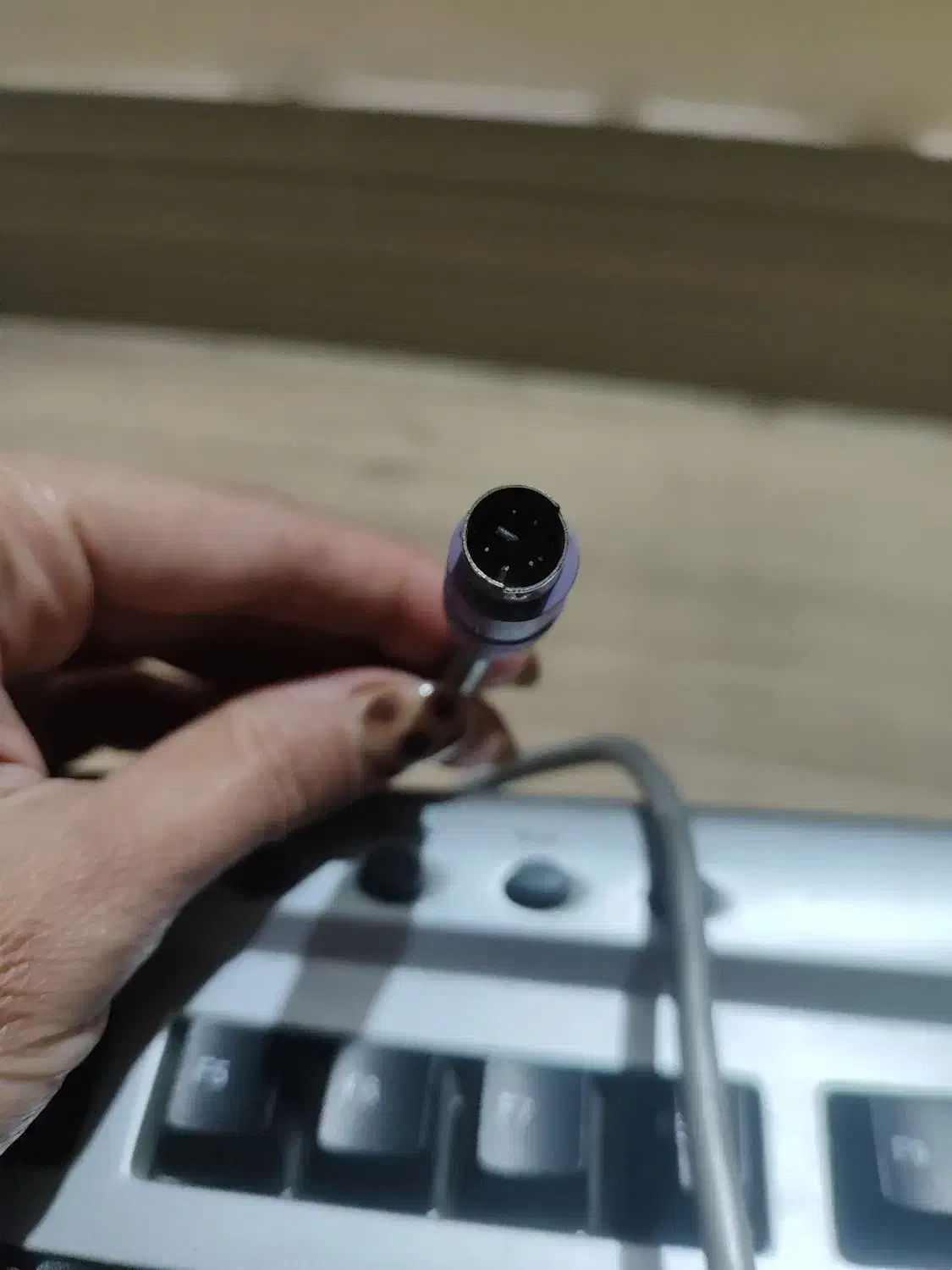 کیبورد|قطعات و لوازم جانبی رایانه|اندیشه, اندیشه فاز ۶|دیوار