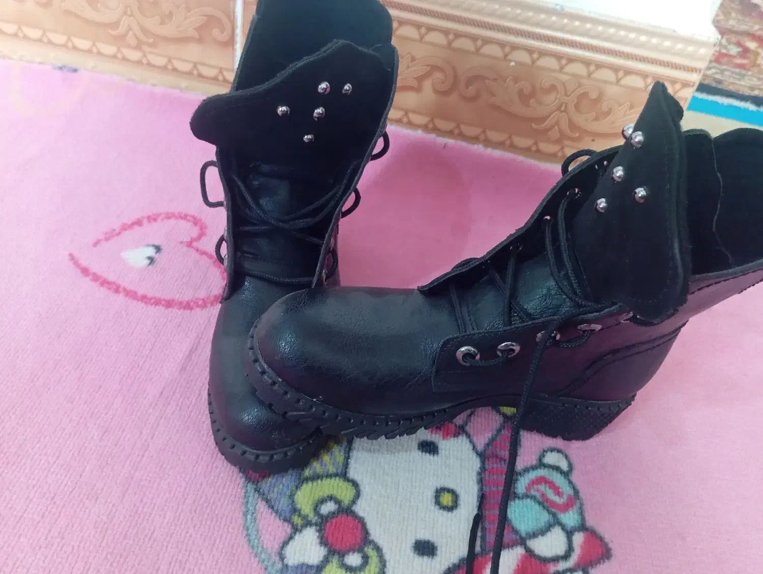 بوتین|کفش و لباس بچه|تایباد, |دیوار