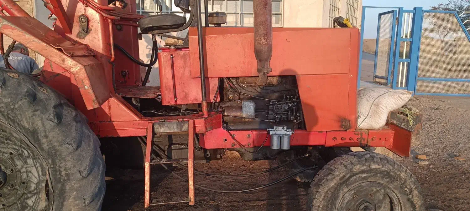 تراکتور بیل عقب فنی در حد|خودرو سنگین|سبزوار, اسلام آباد|دیوار