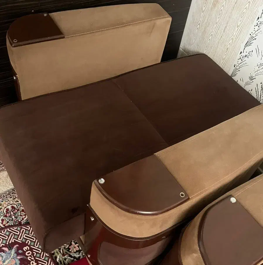 میل ۵ نفره درحد نو  تخت داری ویژگی تخت شو هست|مبلمان خانگی و میز عسلی|جیرفت, |دیوار