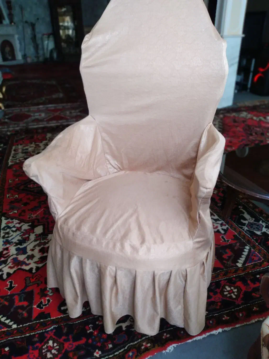 رومبلی تمیز سالم سلطنتی ۶عدد کمبود جا|مبلمان خانگی و میز عسلی|تبریز, |دیوار