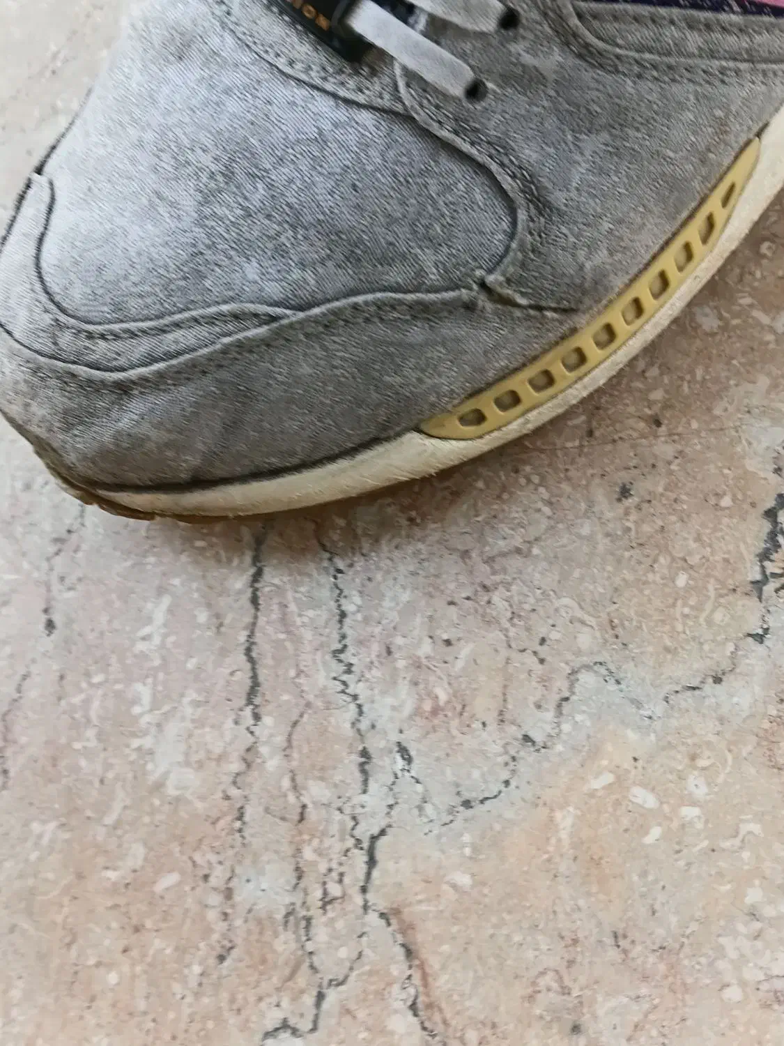 لیون اورجینال عتیقه سایز ۴۲/۵|کیف، کفش، کمربند|گلستان (تهران), |دیوار