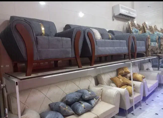 37پاین داستان گران فروش ها مهرگان ارزان فروش 37|مبلمان خانگی و میز عسلی|صدرا-فارس, فاز ۱|دیوار