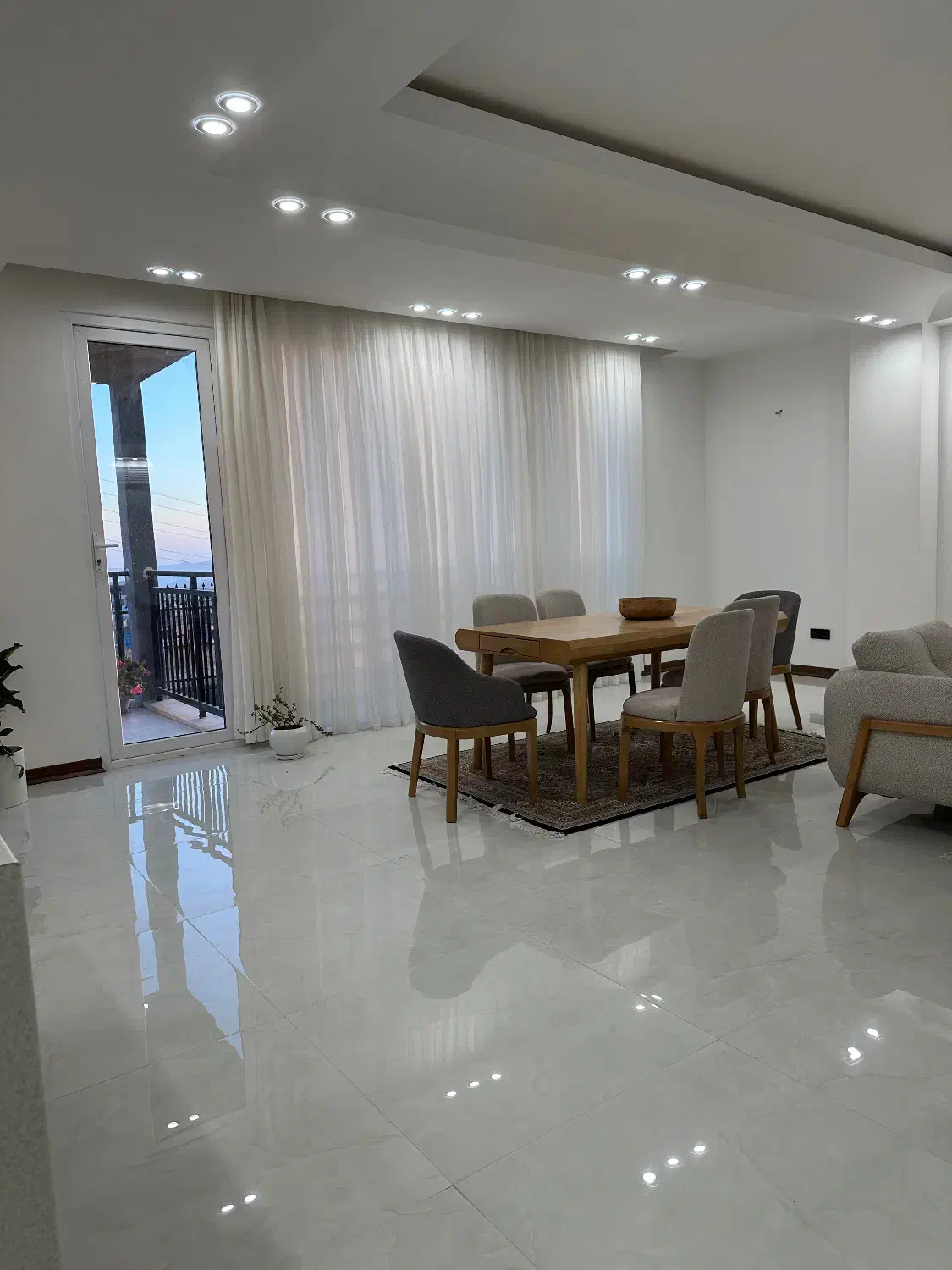 ۱۳۸ متر/نوساز/ویلایی/تراس بزرگ/ویو ابدی|اجارهٔ خانه و ویلا|پردیس, فاز ۳|دیوار