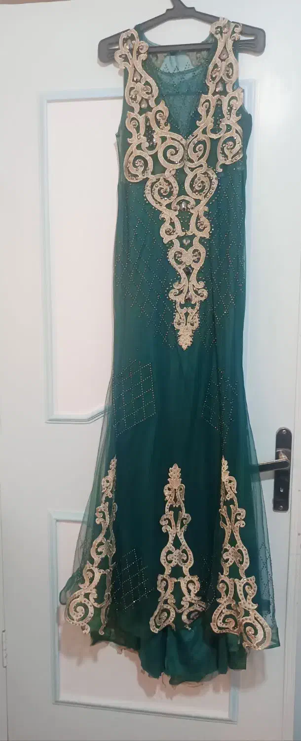 لباس مجلسی|لباس|خرمدره, |دیوار