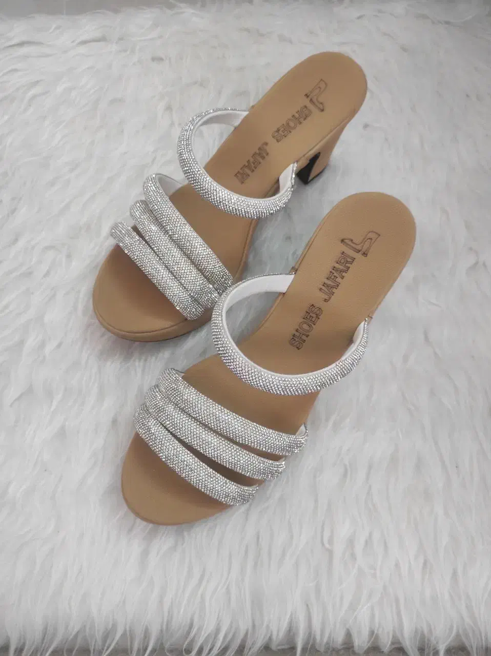 حراج صندل و کفش برای روز مادر و زن|کیف، کفش، کمربند|زاهدان, |دیوار