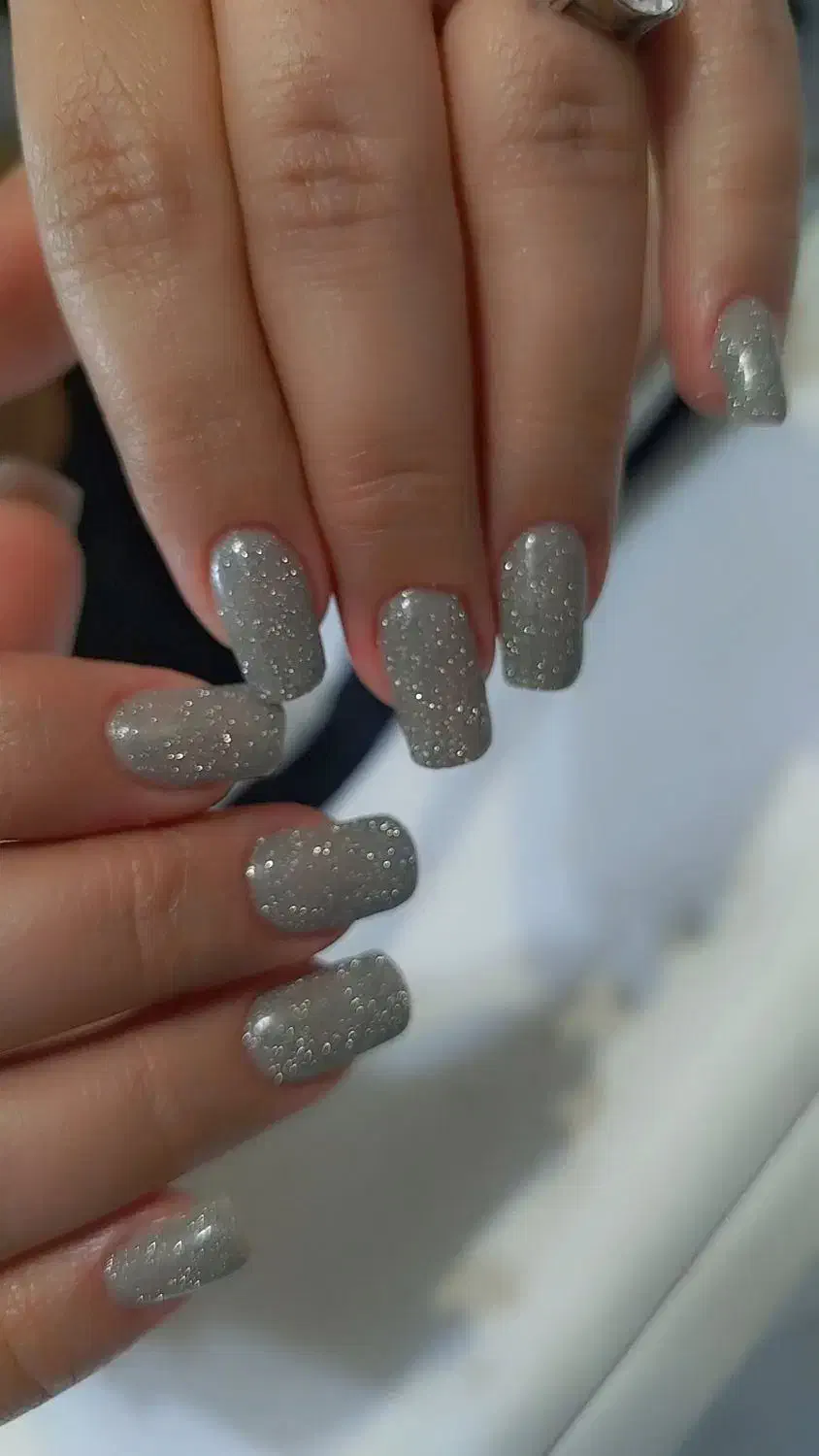 کاشت ناخن با بهترین متریال|خدمات آرایشگری و زیبایی|نجف‌آباد, هفده شهریور|دیوار