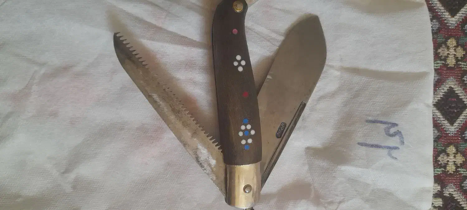 چاقو فروشی|کلکسیون اشیاء عتیقه|فارسان, |دیوار