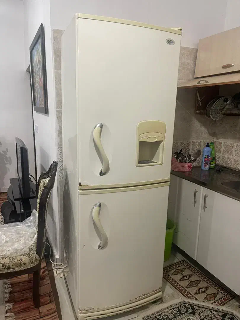 یخچال|یخچال و فریزر|سیاهکل, |دیوار