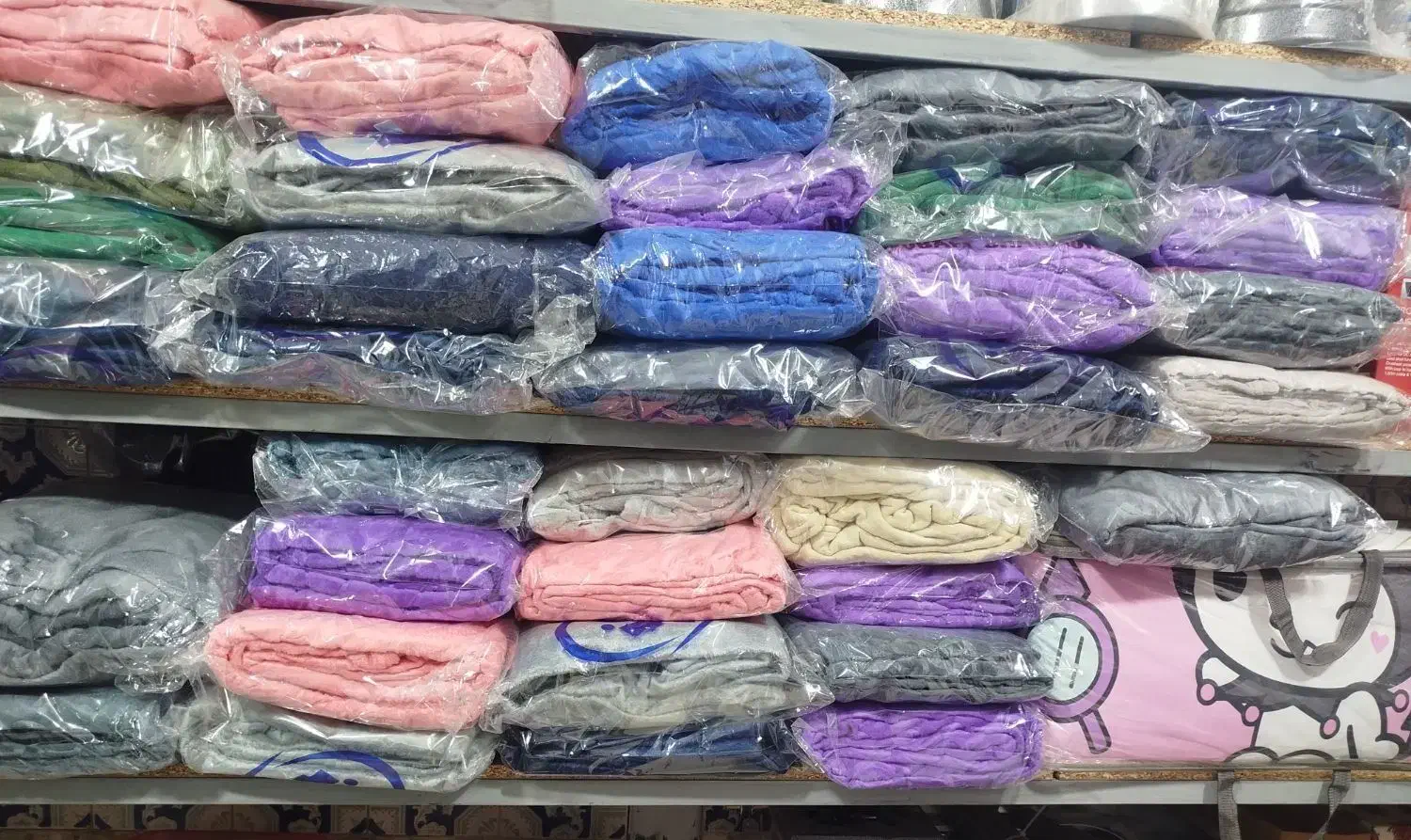 پتومسافرتی|رختخواب، بالش، پتو|زنجان, |دیوار