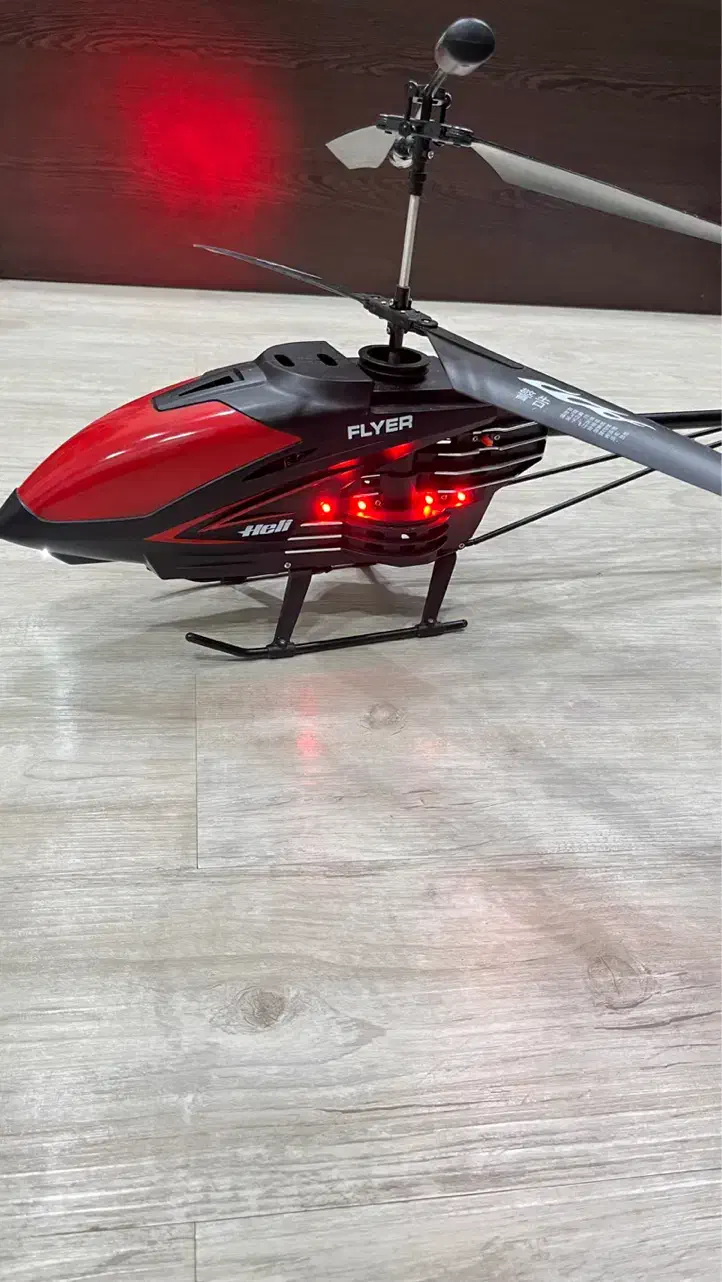 هلیکوپتر کنترلی|اسباببازی|اهواز, زیتون کارمندی|دیوار