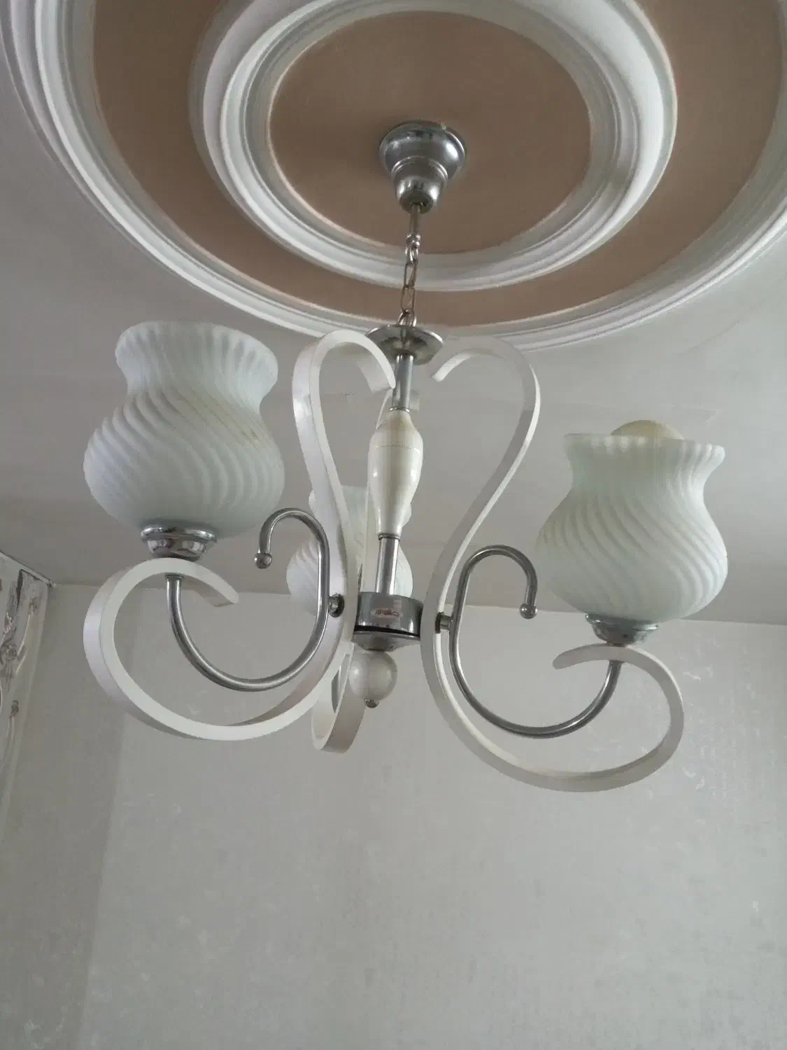 ۲ عدد لوستر فلزی|لوستر و چراغ آویز|تهران, شمیران‌نو|دیوار