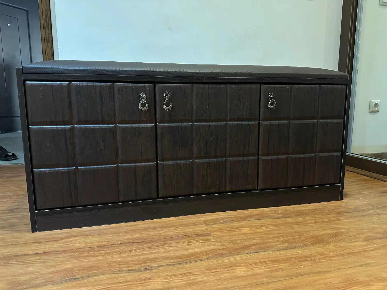 جاکفشی نشیمن دار|جاکفشی، کمد، دراور|تهران, ونک|دیوار