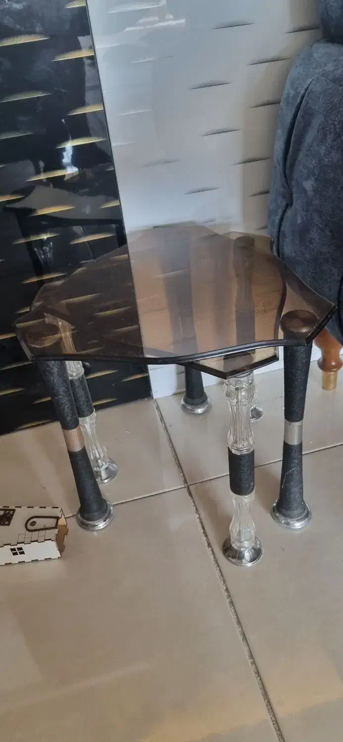 عسلی شیشه ای|مبلمان خانگی و میز عسلی|فردیس, منظریه|دیوار