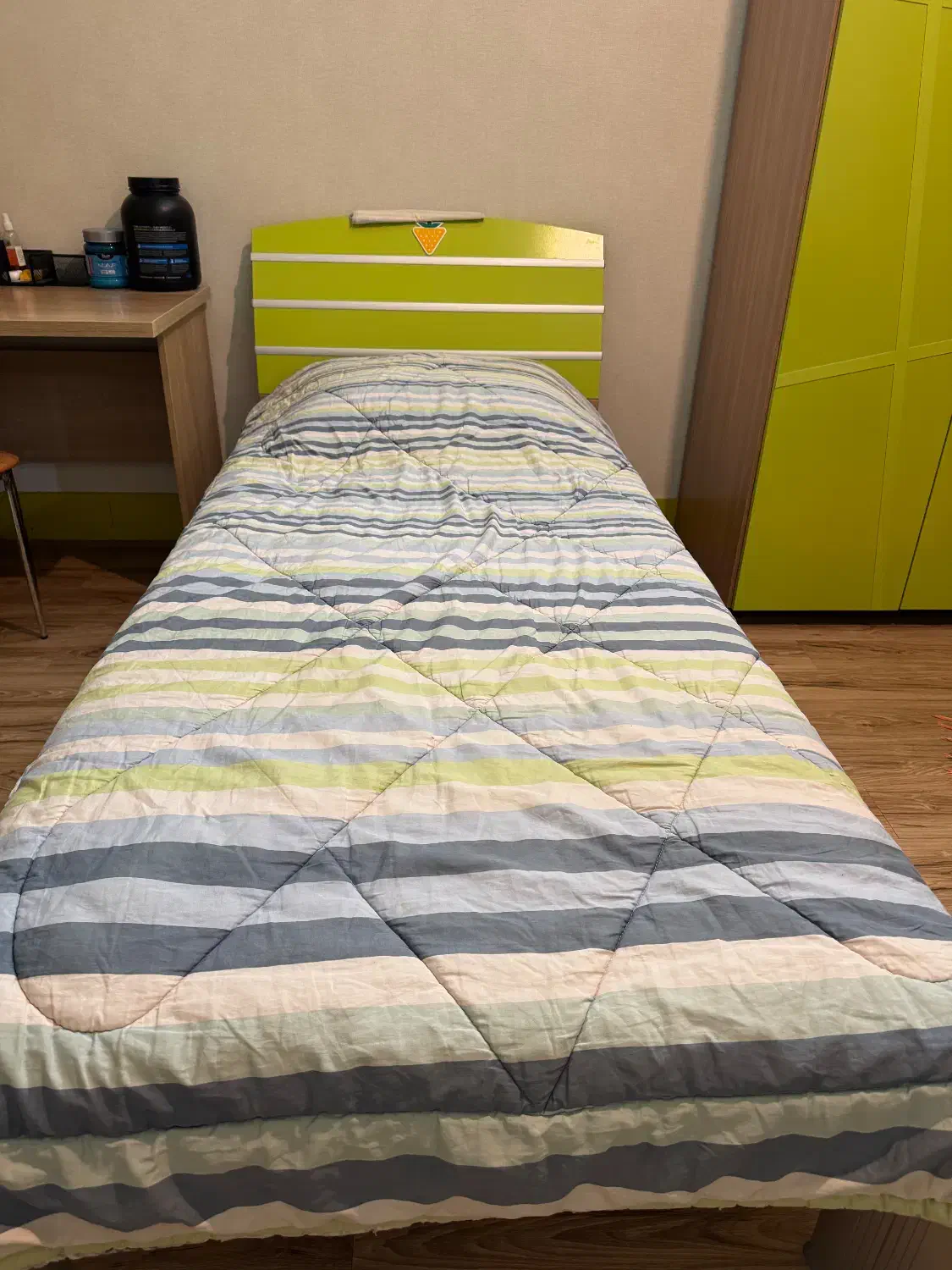 تخت و کمد|تخت و سرویس خواب|رفسنجان, |دیوار