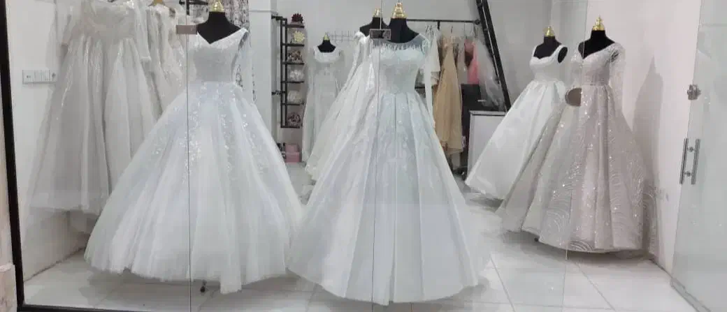 فروش کلیه وسایل مزون عروس|لباس|ایلام, |دیوار