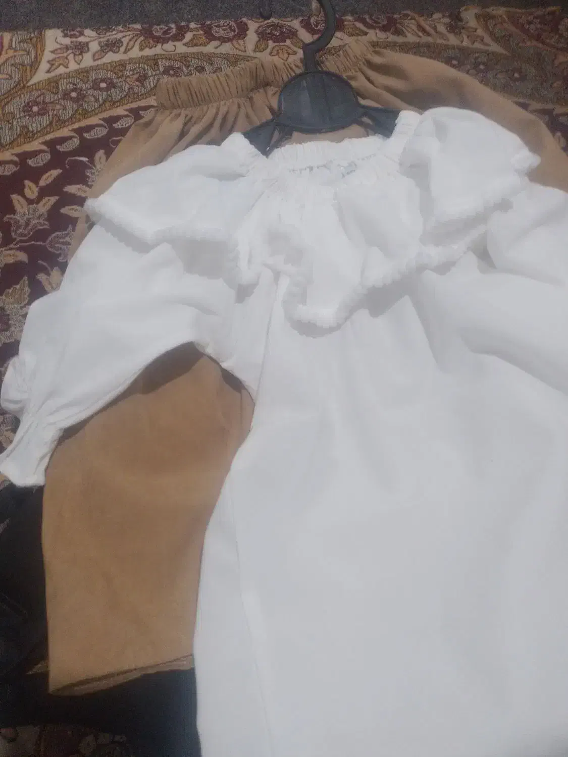 پیدا شده|اشیا|اقبالیه, |دیوار